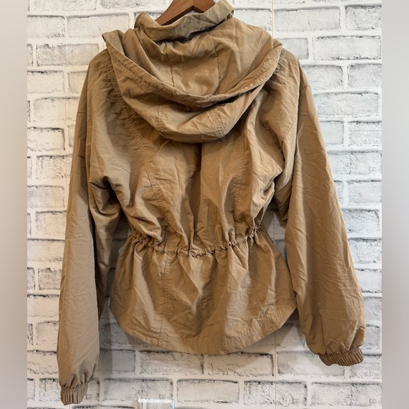 NWT! Women’s Calia tan brown pullover hooded windbreaker jacket XS $118 - Picture 2 of 5